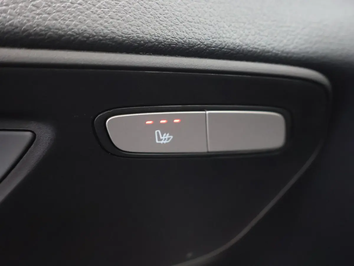 119 CDI | Aut. | XL L3 | Dubbele Cabine | 5-zits | Stoelverwarming | Navigatie | Parkeercamera | Cruise Control | Certified