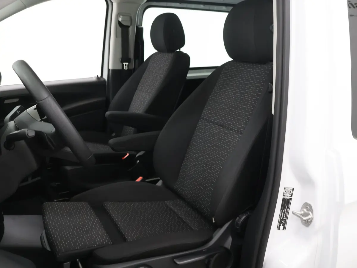 119 CDI | Aut. | XL L3 | Dubbele Cabine | 5-zits | Stoelverwarming | Navigatie | Parkeercamera | Cruise Control | Certified
