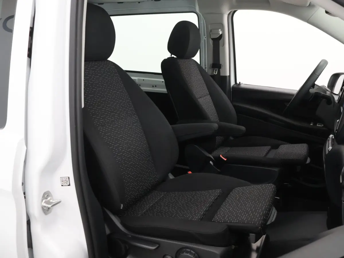 119 CDI | Aut. | XL L3 | Dubbele Cabine | 5-zits | Stoelverwarming | Navigatie | Parkeercamera | Cruise Control | Certified