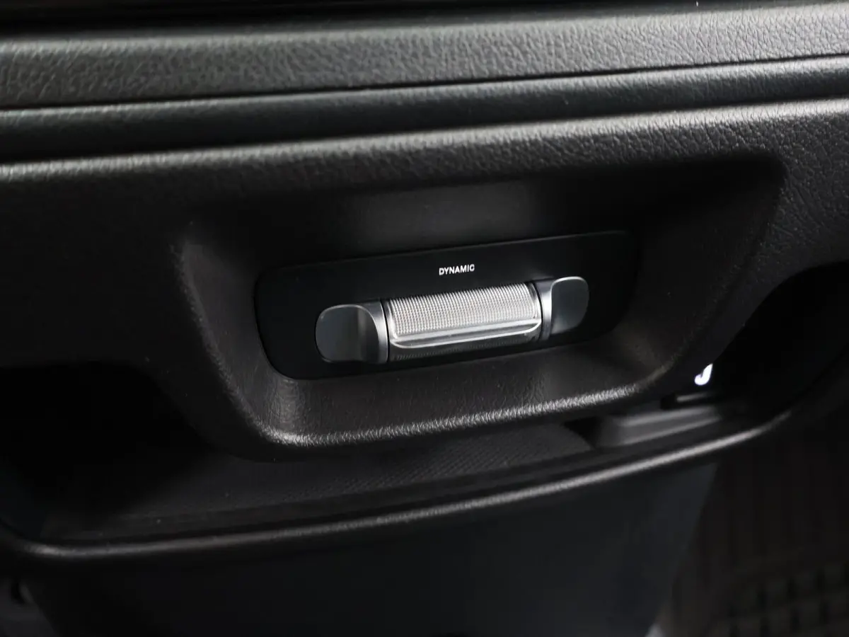 119 CDI | Aut. | XL L3 | Dubbele Cabine | 5-zits | Stoelverwarming | Navigatie | Parkeercamera | Cruise Control | Certified