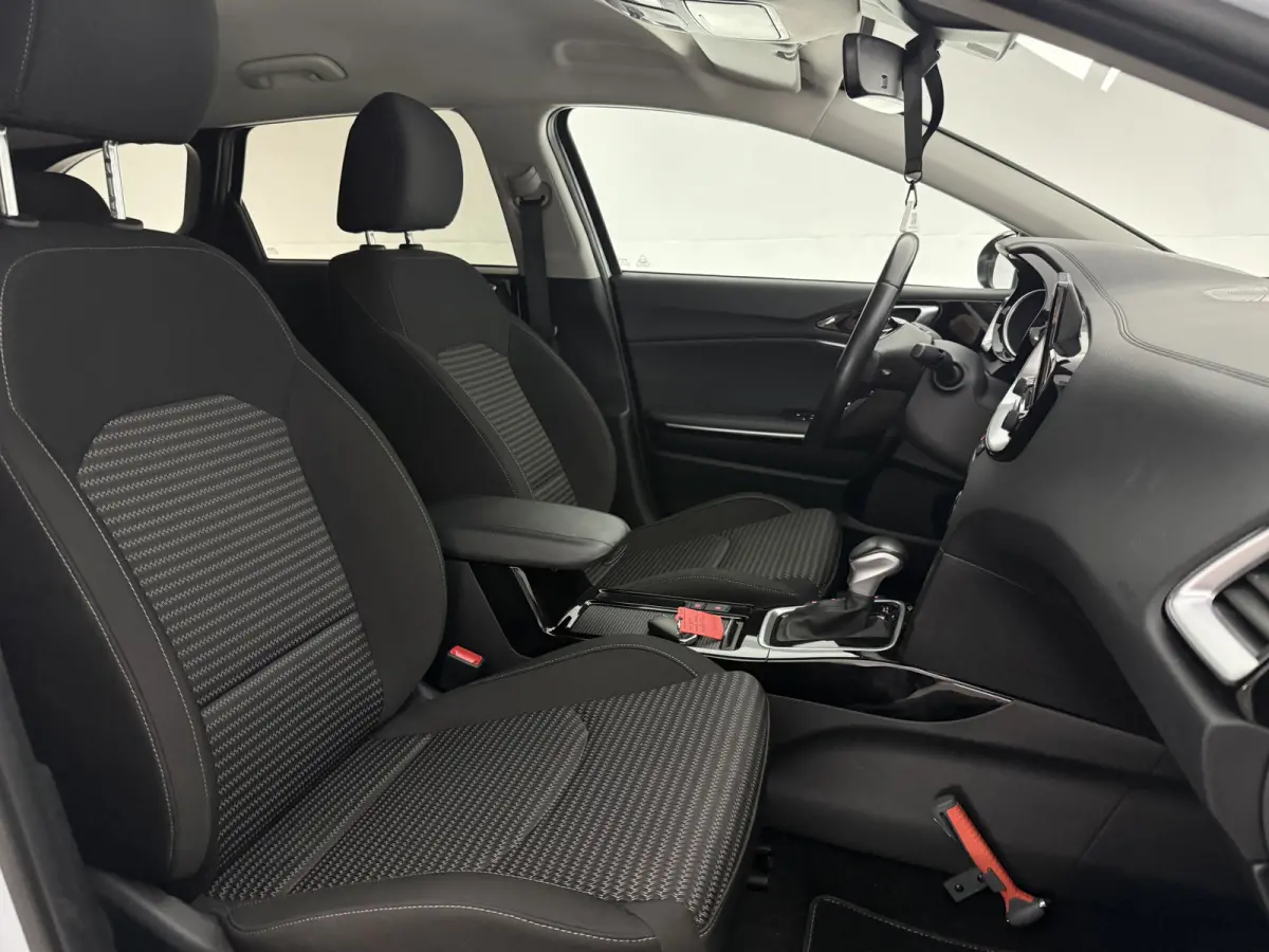 1.6 GDI PHEV DynamicLine | Camera | Cruise | Carplay | Keyless | Navi | LED | NAP