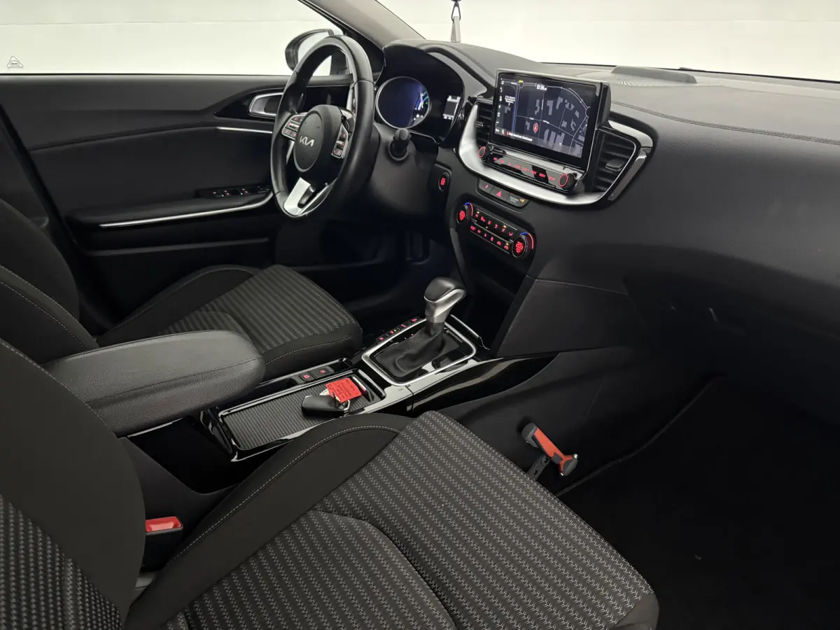 1.6 GDI PHEV DynamicLine | Camera | Cruise | Carplay | Keyless | Navi | LED | NAP