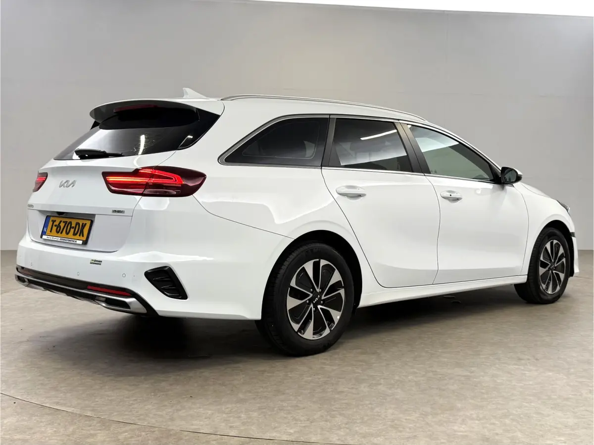 1.6 GDI PHEV DynamicLine | Camera | Cruise | Carplay | Keyless | Navi | LED | NAP