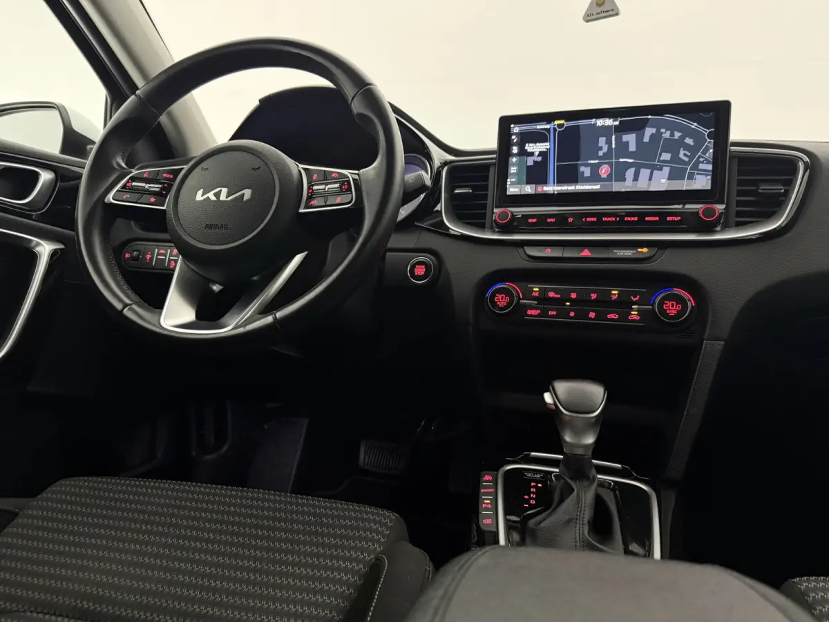 1.6 GDI PHEV DynamicLine | Camera | Cruise | Carplay | Keyless | Navi | LED | NAP