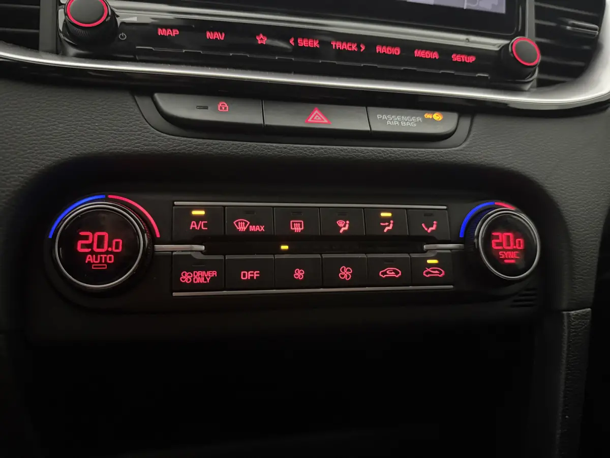 1.6 GDI PHEV DynamicLine | Camera | Cruise | Carplay | Keyless | Navi | LED | NAP