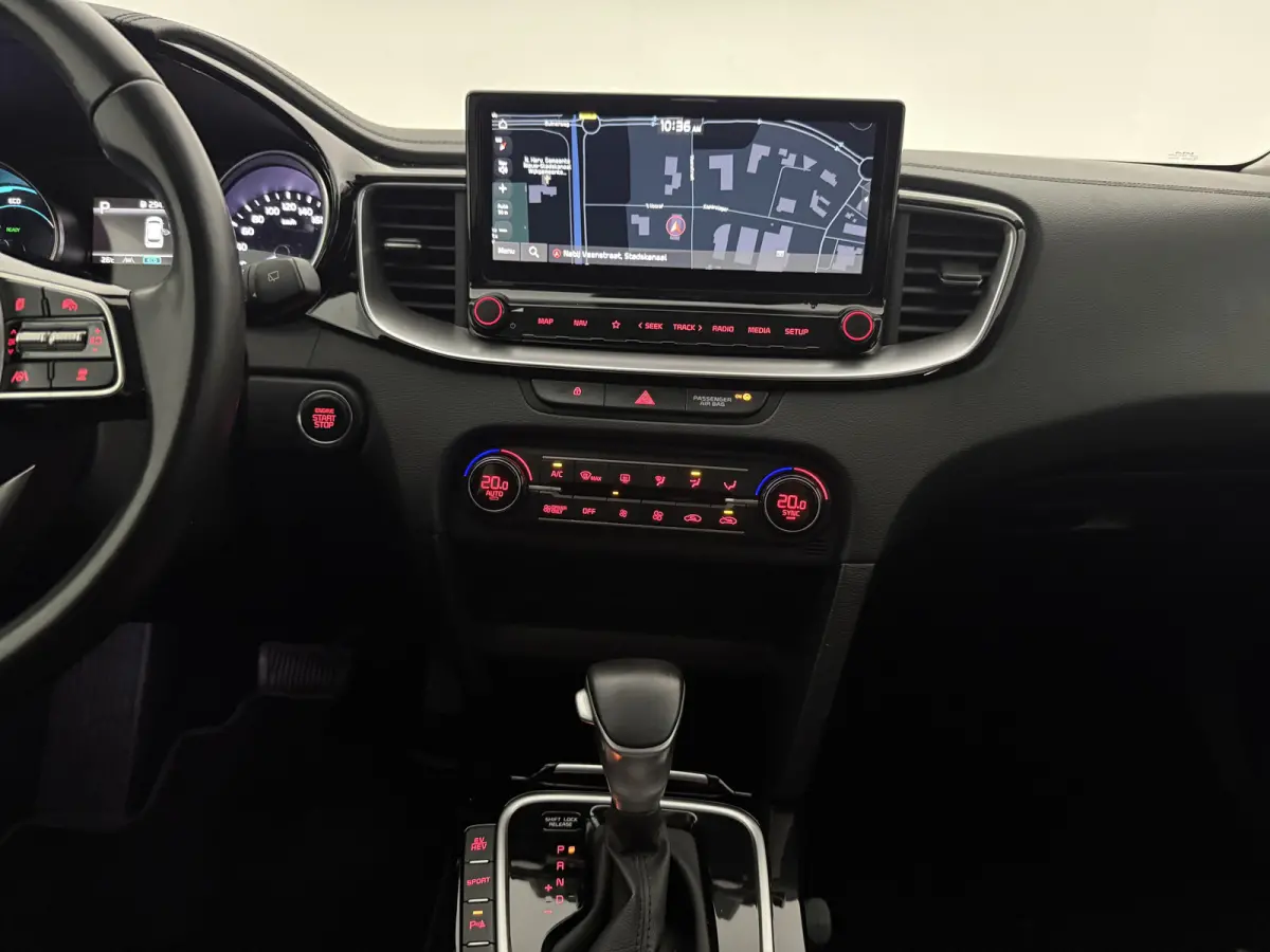 1.6 GDI PHEV DynamicLine | Camera | Cruise | Carplay | Keyless | Navi | LED | NAP