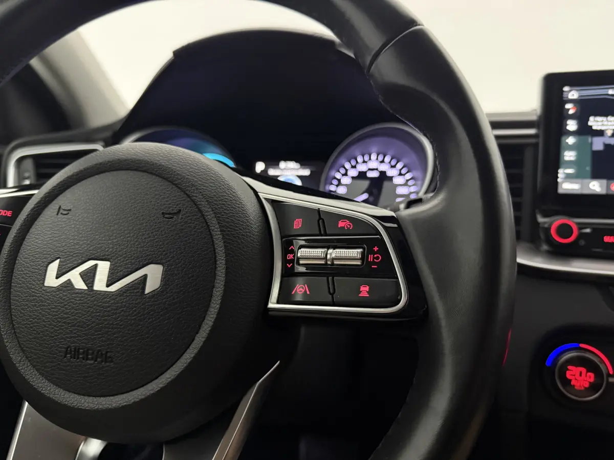 1.6 GDI PHEV DynamicLine | Camera | Cruise | Carplay | Keyless | Navi | LED | NAP