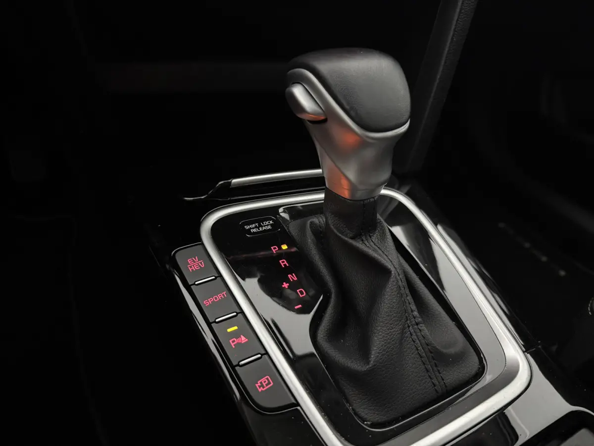 1.6 GDI PHEV DynamicLine | Camera | Cruise | Carplay | Keyless | Navi | LED | NAP