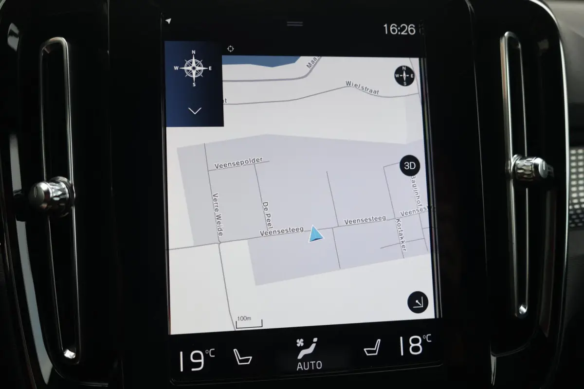T4 R-Design | Stoelverwarming | Trekhaak | Parkeercamera | BLIS | Leder | Keyless