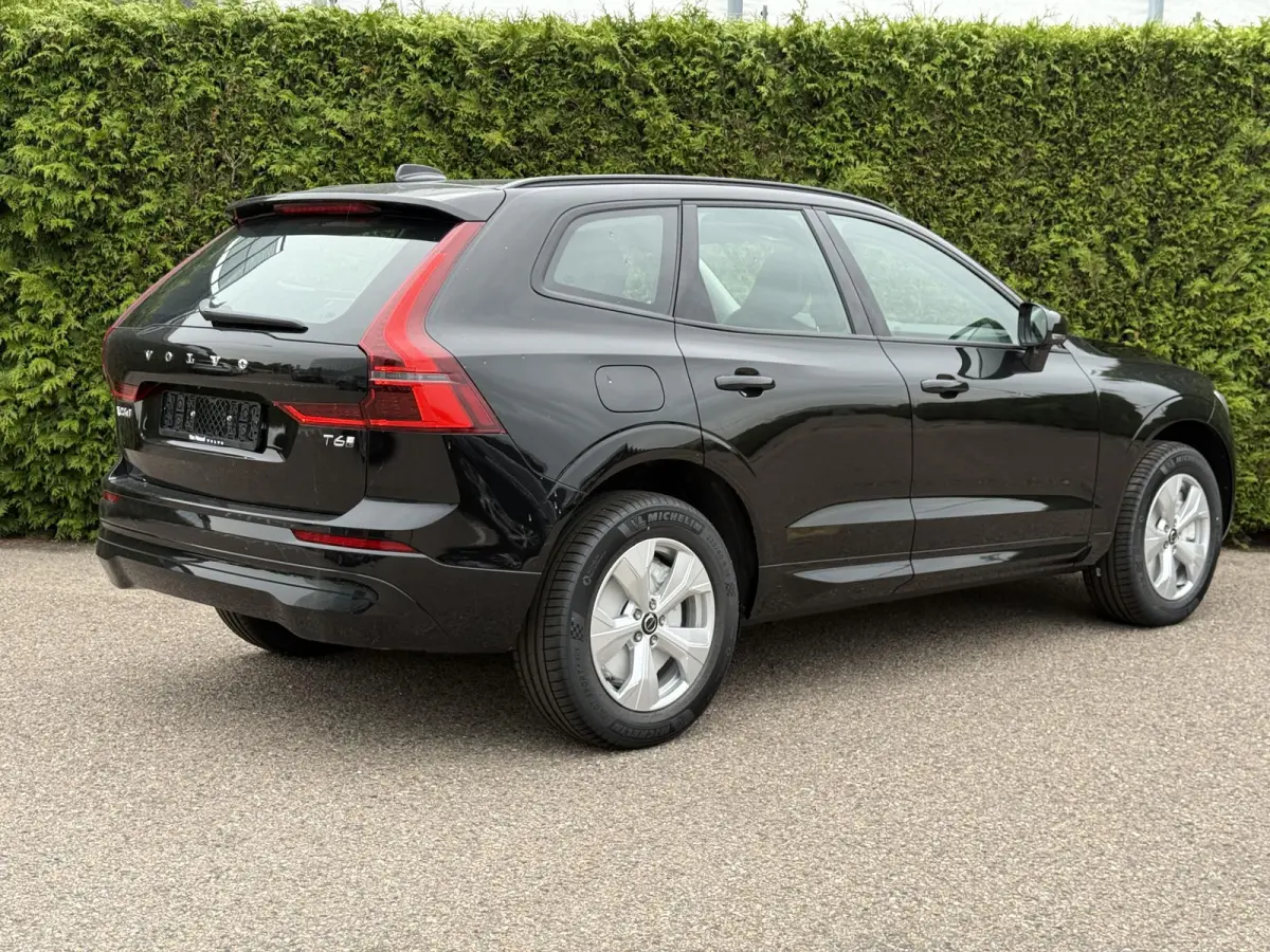T6 Plug-in hybrid AWD Essential | Elektrische stoelen | Cruise control |