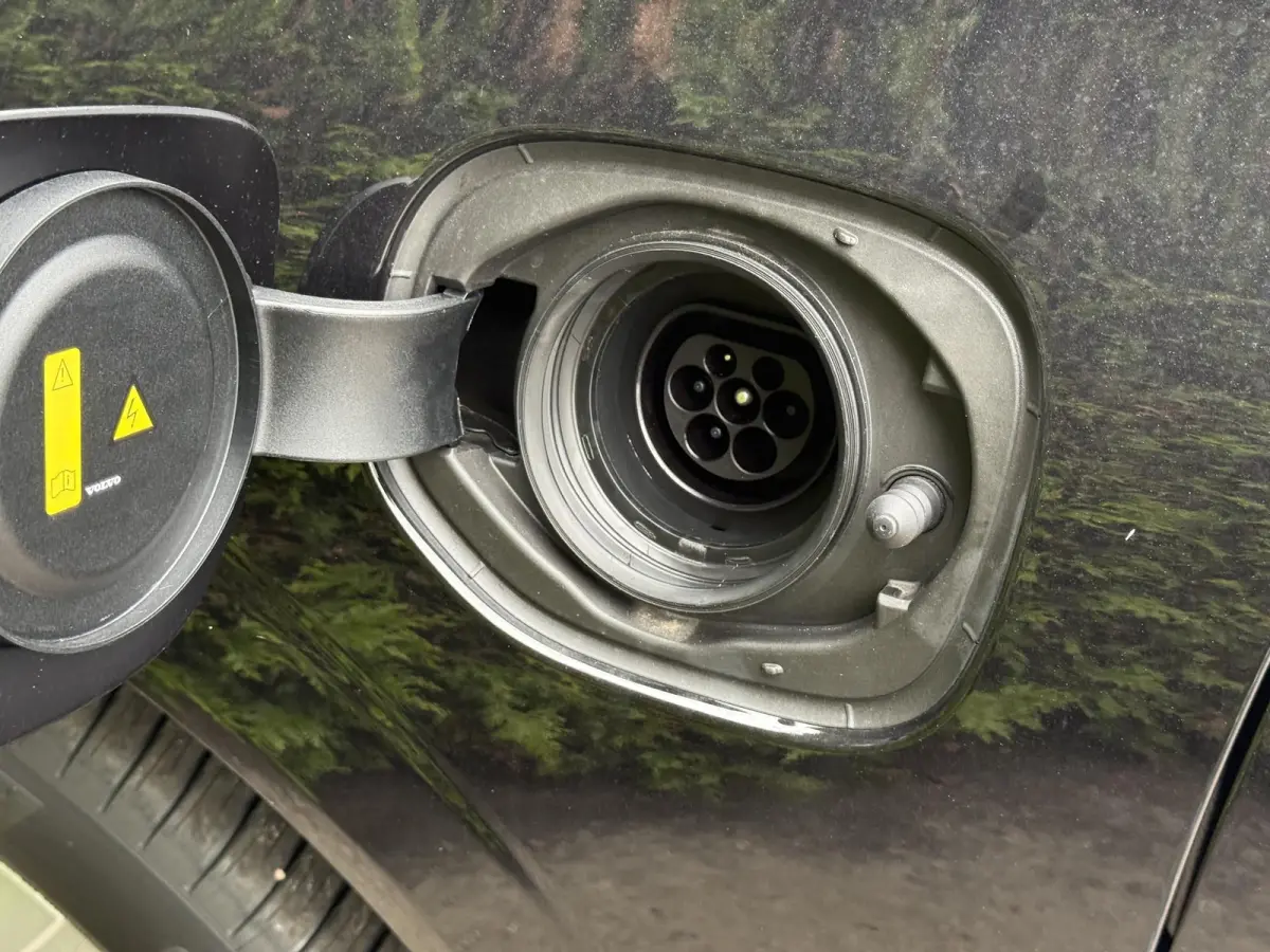 T6 Plug-in hybrid AWD Essential | Elektrische stoelen | Cruise control |