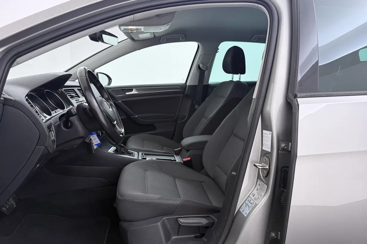 1.4 TSI | Dorpelschade | PDC | Navi | Stoelverwarming | Adapt. Cruise | Climate |
