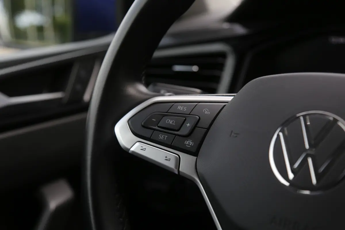 1.0 MPI*Perfect Onderh.*Stoelverw./DAB/Cruise-Control/IQ Drive/Front ass./Rijstrook/Parkeersens.V+A*