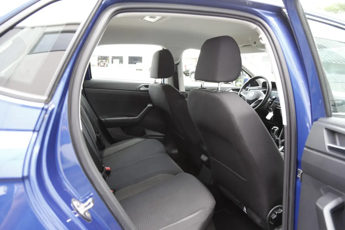 1.0 MPI*Perfect Onderh.*Stoelverw./DAB/Cruise-Control/IQ Drive/Front ass./Rijstrook/Parkeersens.V+A*