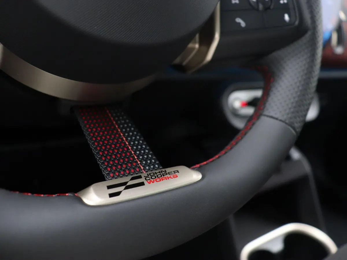 2.0 S ALL4 John Cooper Works + XL Pakket + Pano + Getinte Ruiten
