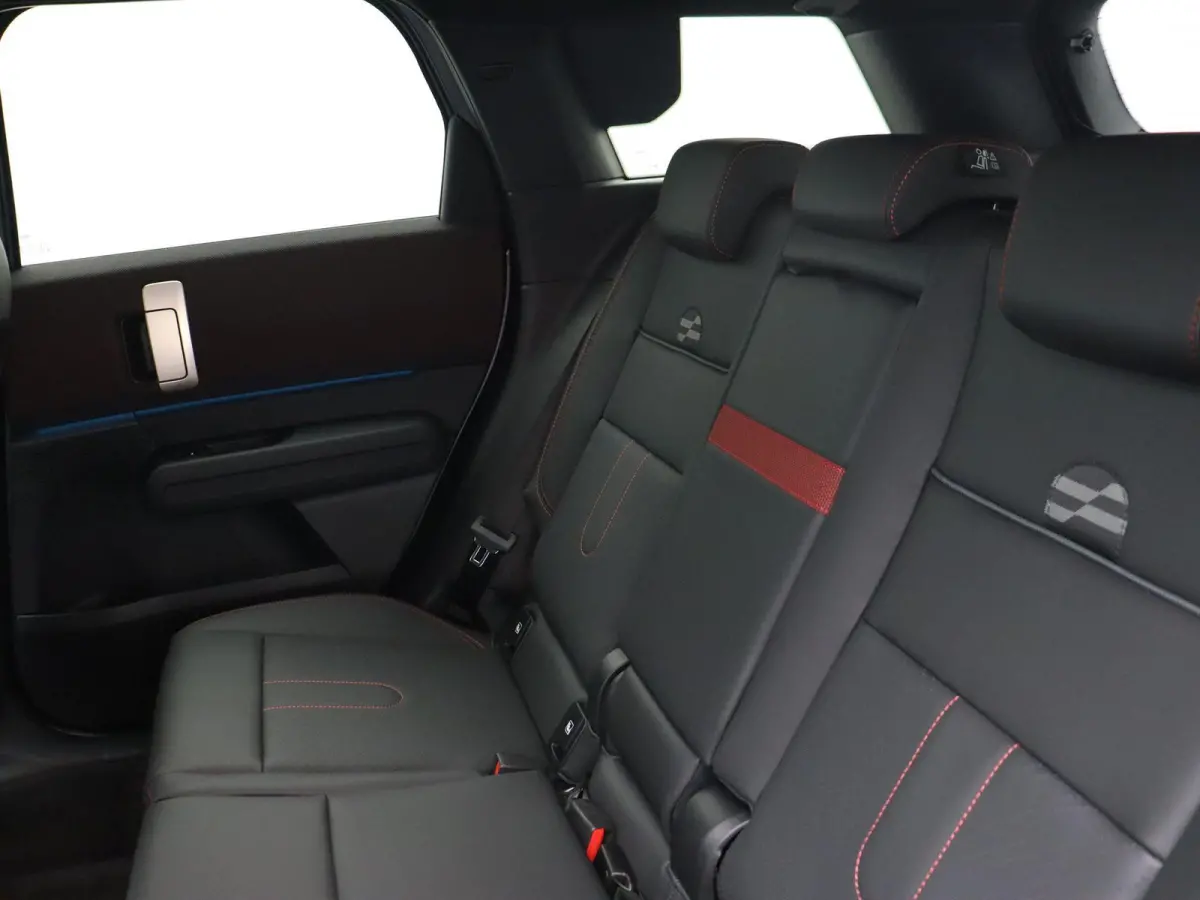 2.0 S ALL4 John Cooper Works + XL Pakket + Pano + Getinte Ruiten