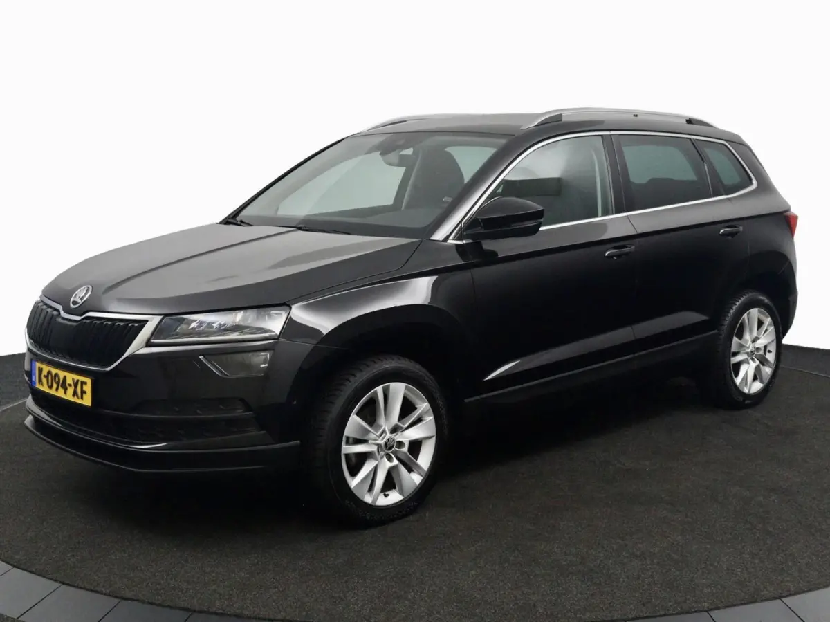 1.0 TSI Business Edition Plus zwart