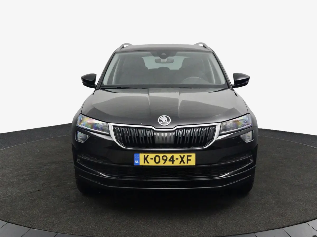 1.0 TSI Business Edition Plus zwart