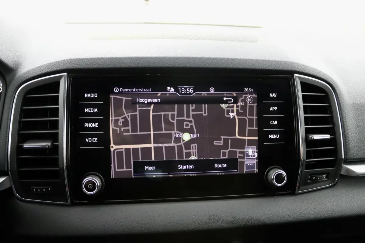 1.0 TSI Business Edition Plus zwart