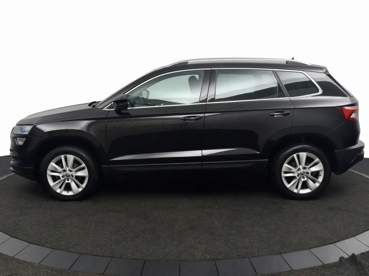 1.0 TSI Business Edition Plus zwart