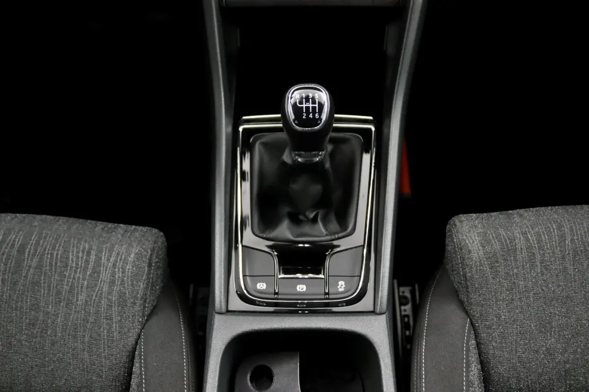 1.0 TSI Business Edition Plus zwart
