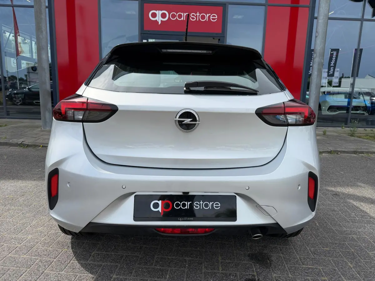 1.2 Turbo Hybrid | LED | Camera | Parksens | Carplay | Dode hoek sensor | Two Tone |