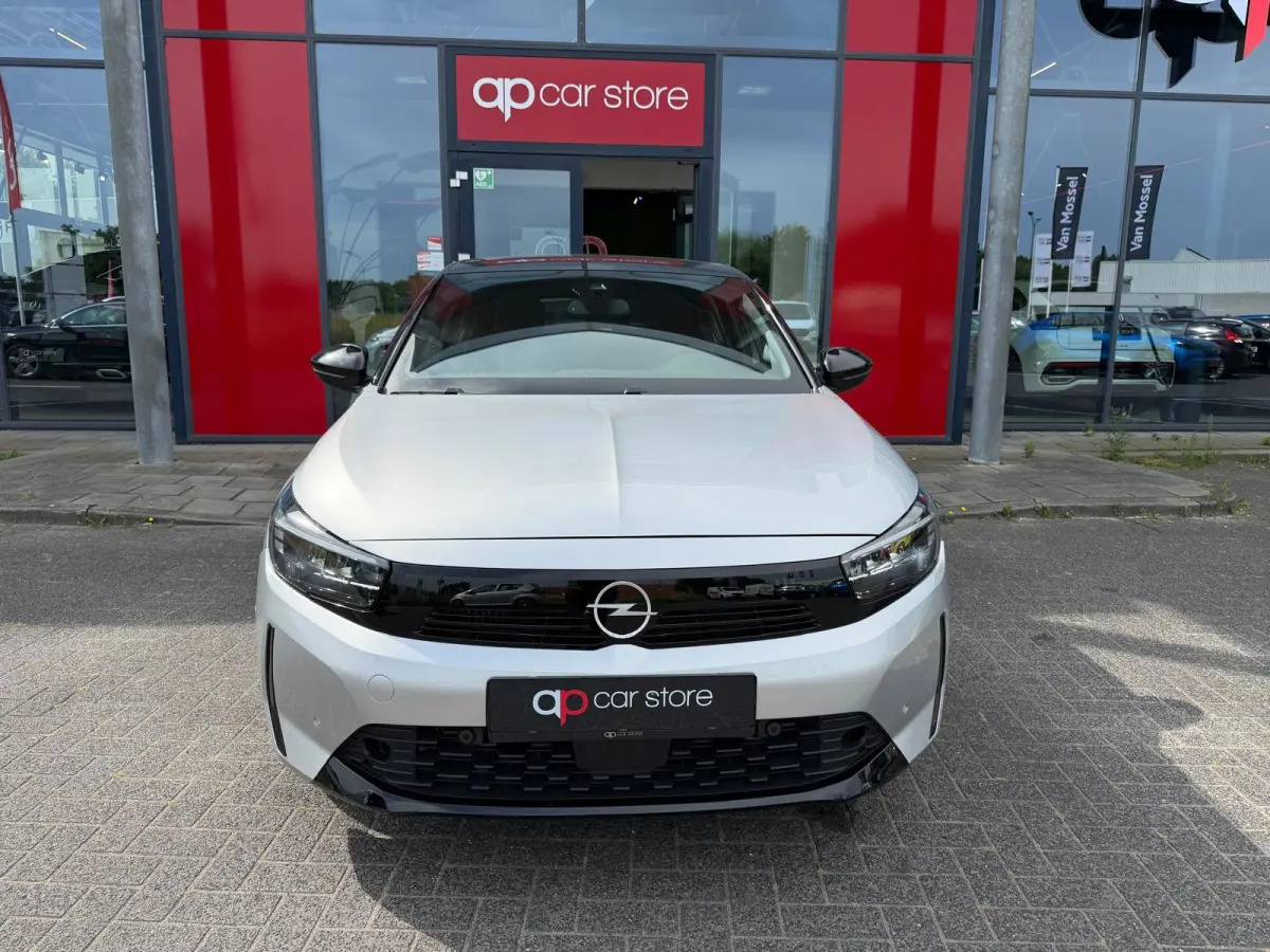 1.2 Turbo Hybrid | LED | Camera | Parksens | Carplay | Dode hoek sensor | Two Tone |
