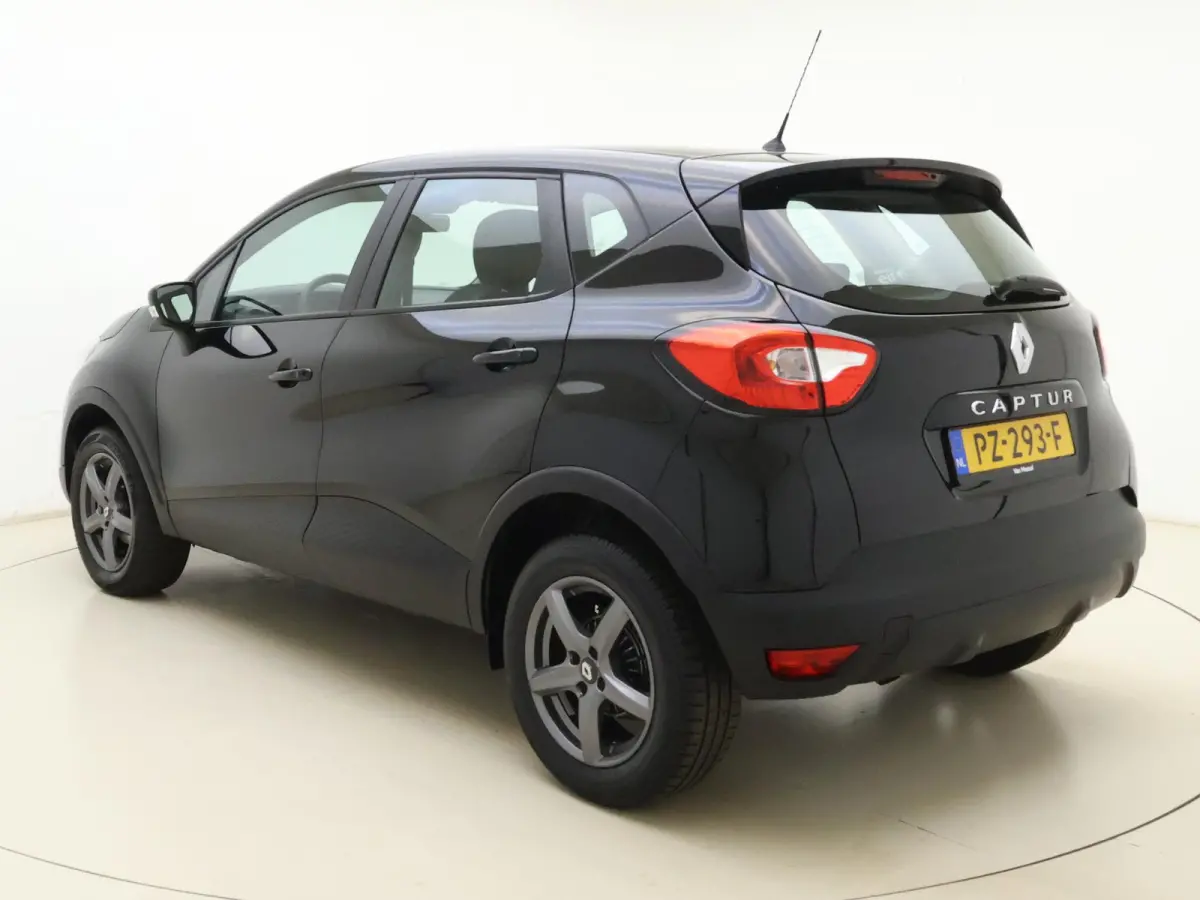 0.9 TCe Authentique | Airco | Cruise Control | Bluetooth Telefonie | Multifunctioneel Stuurwiel | Lichtmetalen Velgen |