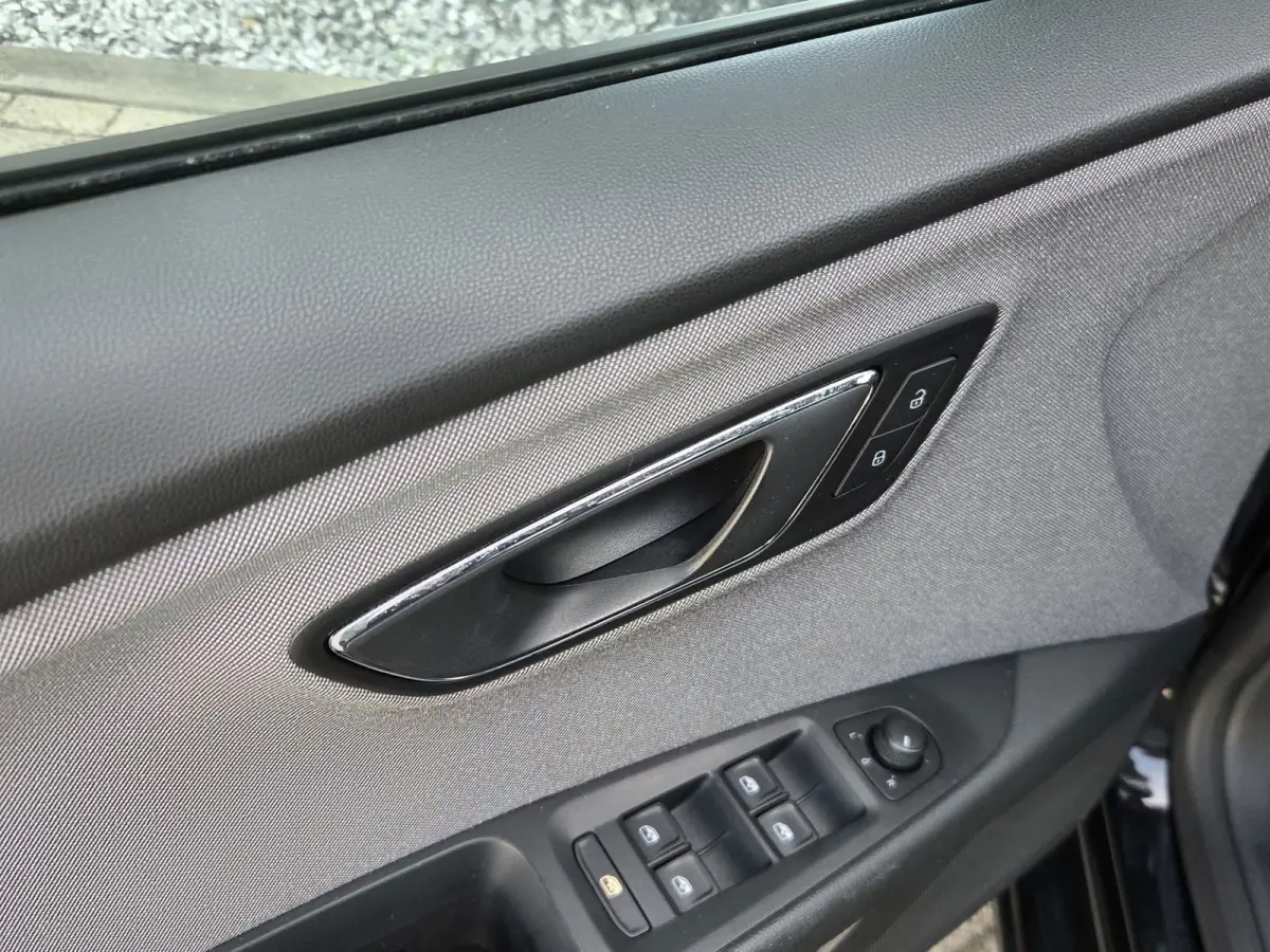 1.0 EcoTSI Style Business Intense