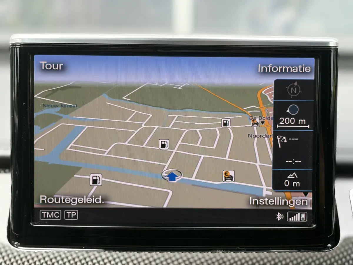 4.0 TFSI S8 quattro 520pk | Bang & Olufsen Sound | Cruise control adaptief met stop&go | Dab | Elektrisch glazen schuif-/kanteldak | Matrix led koplampen | Rondomzicht camera | Voorstoelen m