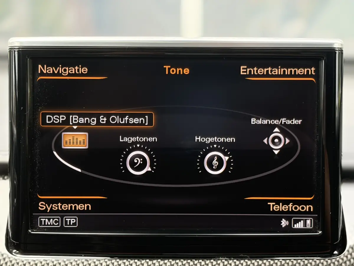 4.0 TFSI S8 quattro 520pk | Bang & Olufsen Sound | Cruise control adaptief met stop&go | Dab | Elektrisch glazen schuif-/kanteldak | Matrix led koplampen | Rondomzicht camera | Voorstoelen m