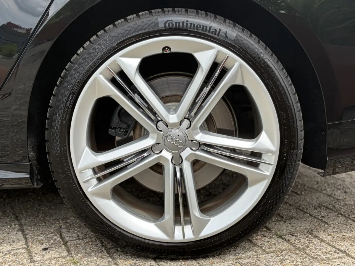 4.0 TFSI S8 quattro 520pk | Bang & Olufsen Sound | Cruise control adaptief met stop&go | Dab | Elektrisch glazen schuif-/kanteldak | Matrix led koplampen | Rondomzicht camera | Voorstoelen m