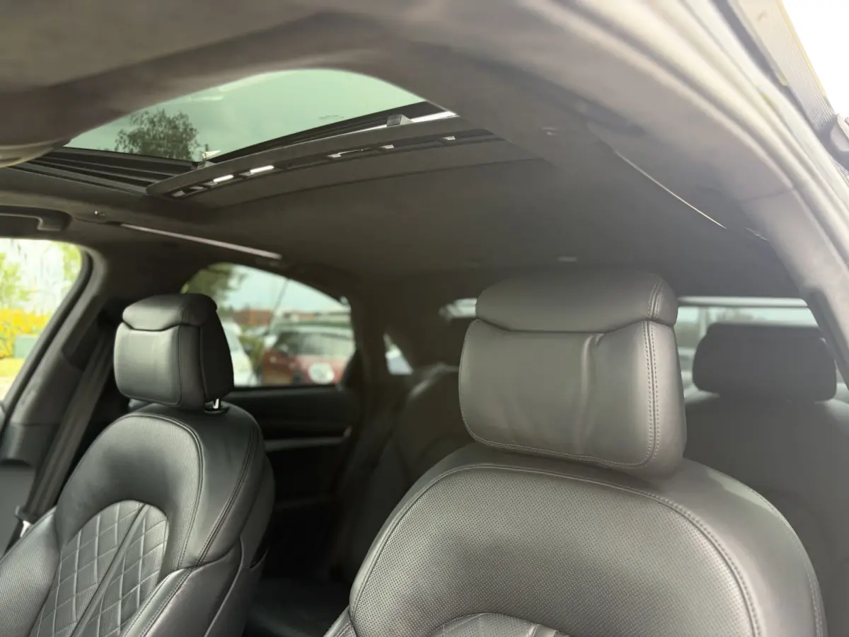 4.0 TFSI S8 quattro 520pk | Bang & Olufsen Sound | Cruise control adaptief met stop&go | Dab | Elektrisch glazen schuif-/kanteldak | Matrix led koplampen | Rondomzicht camera | Voorstoelen m