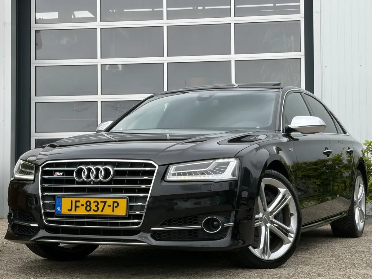 4.0 TFSI S8 quattro 520pk | Bang & Olufsen Sound | Cruise control adaptief met stop&go | Dab | Elektrisch glazen schuif-/kanteldak | Matrix led koplampen | Rondomzicht camera | Voorstoelen m