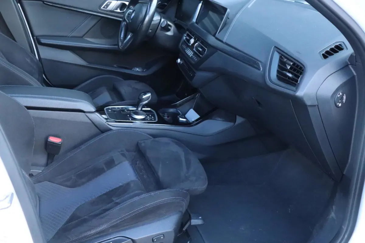 118i | M-Sport | M-Pakket - PANO - VIRT.COCKPIT - VOL!