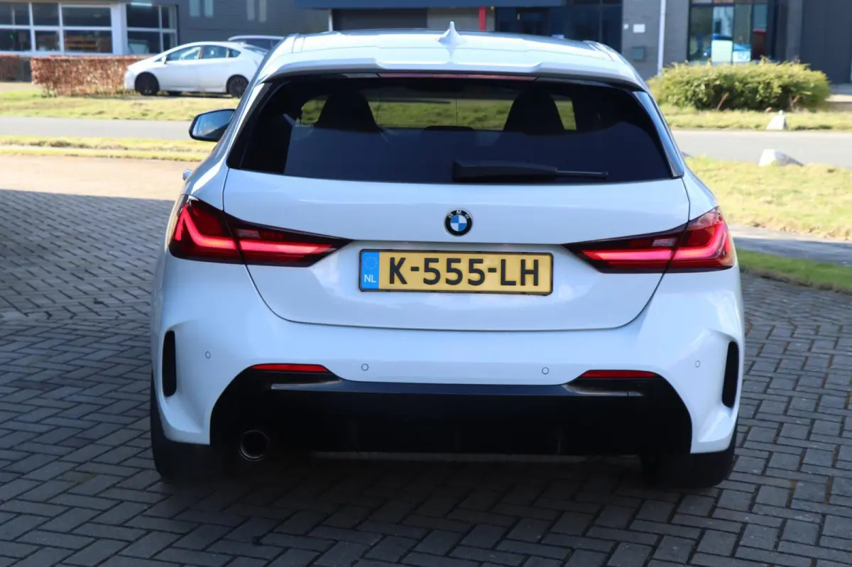 118i | M-Sport | M-Pakket - PANO - VIRT.COCKPIT - VOL!