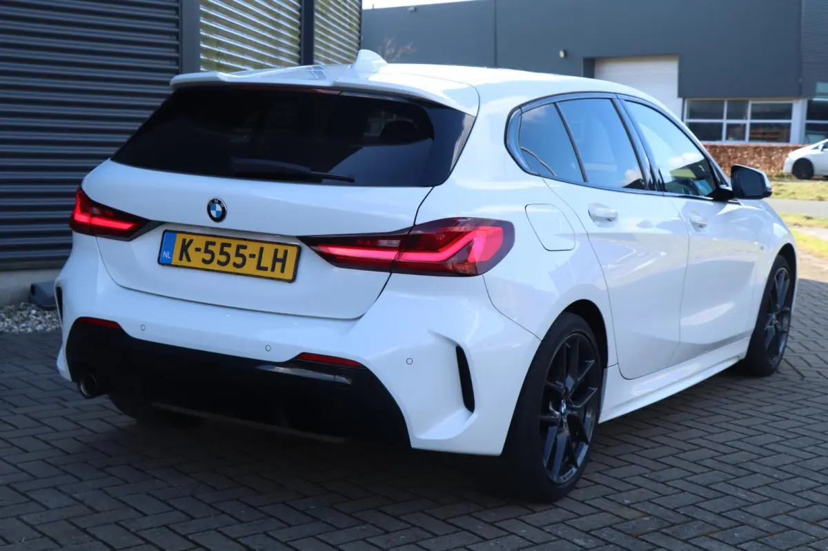 118i | M-Sport | M-Pakket - PANO - VIRT.COCKPIT - VOL!