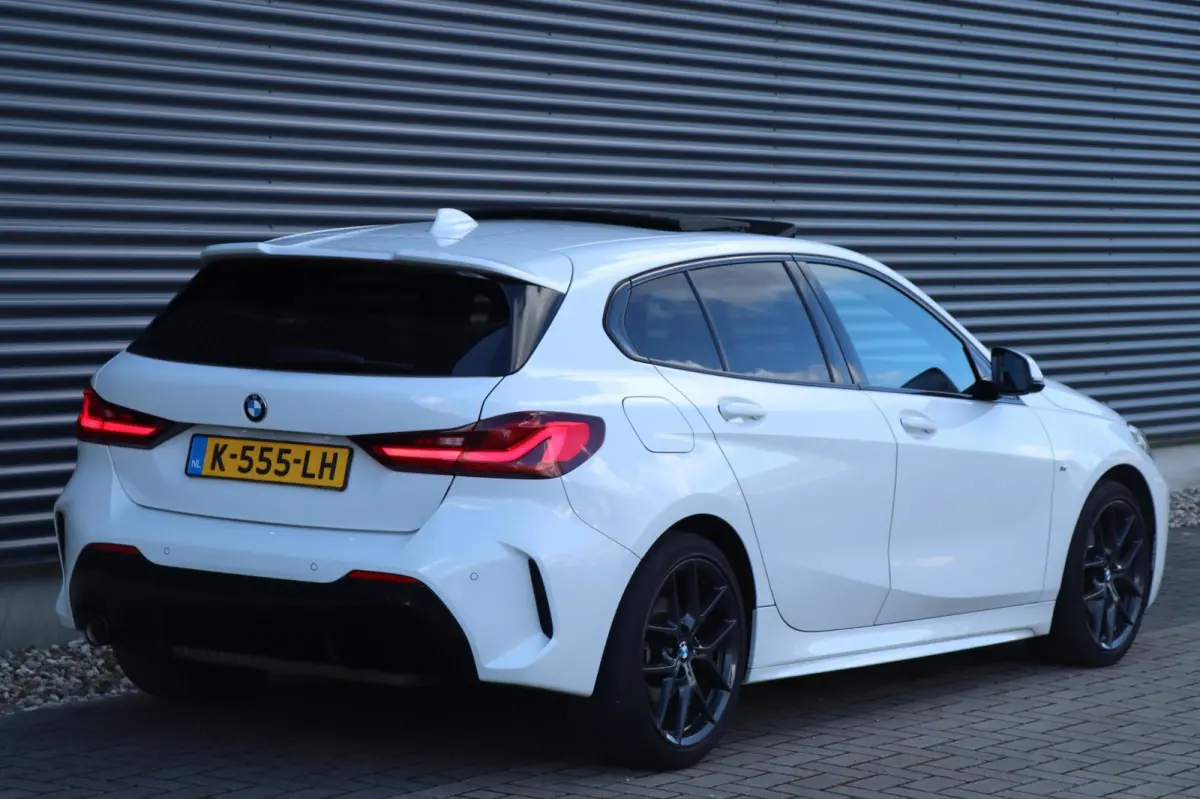 118i | M-Sport | M-Pakket - PANO - VIRT.COCKPIT - VOL!