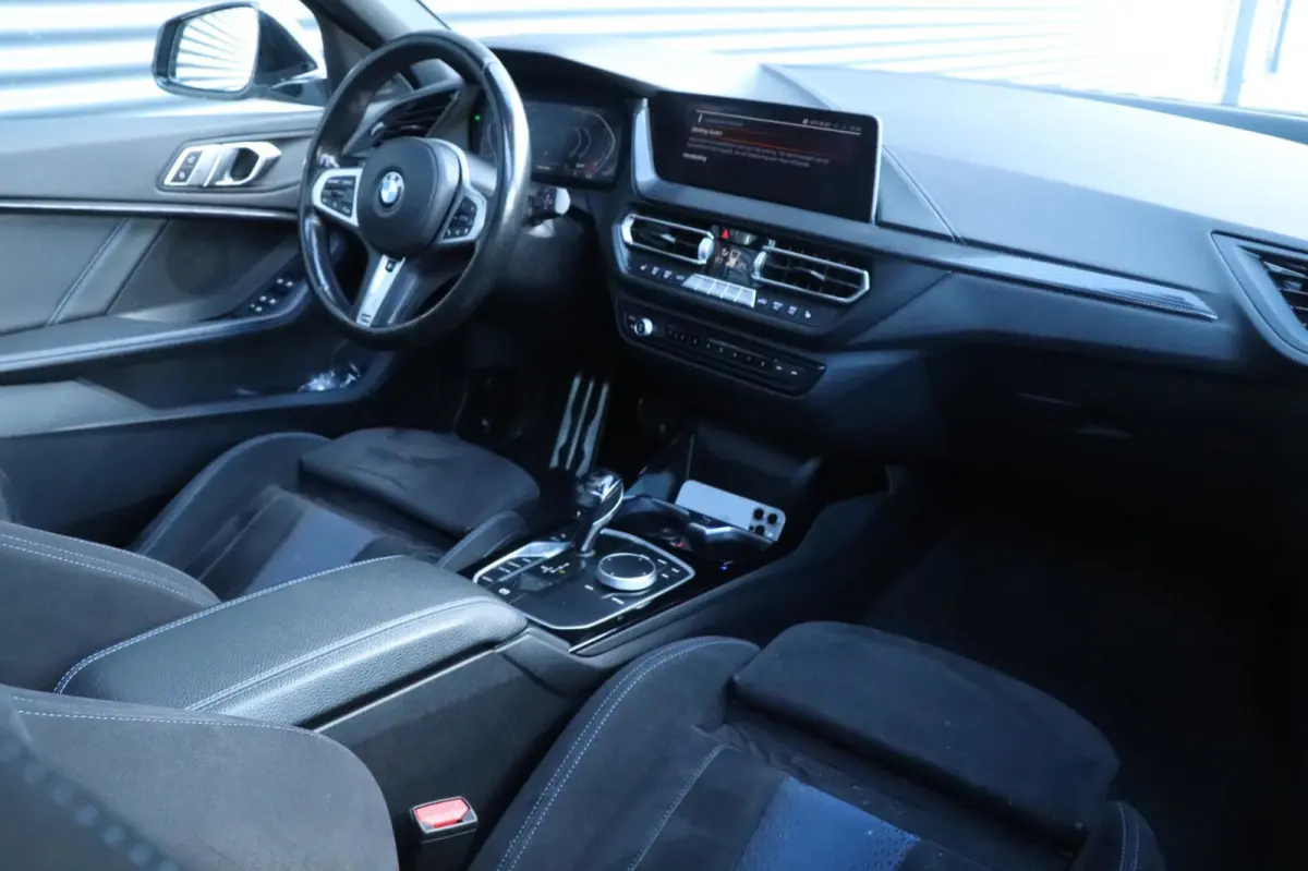 118i | M-Sport | M-Pakket - PANO - VIRT.COCKPIT - VOL!