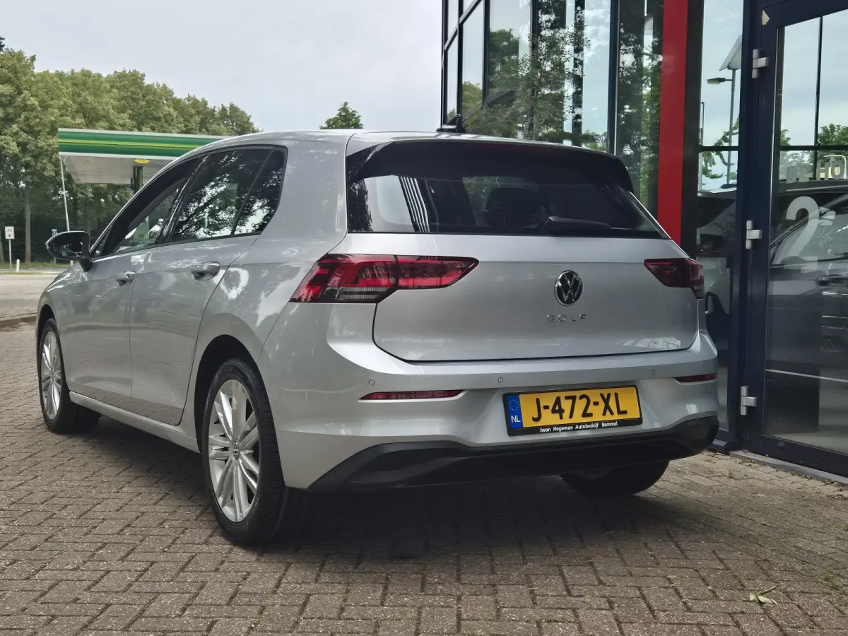 1.0 TSI Life | Navigatie via Apple carplay | Climate Control | Parkeersensoren | Licht metalen velgen