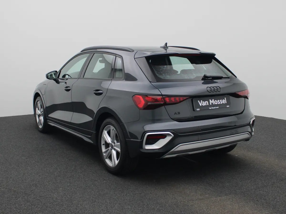 40 TFSI e Advanced edition | Adaptive cruise control | Dodehoekdetectie | Stoelverwarming | Achteruitrijcamera | Climate control | Trekhaak | Navigatie | Ledkoplampen | Audi sound system