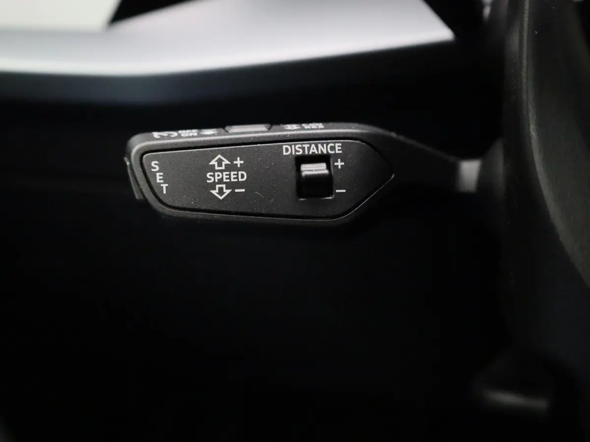 40 TFSI e Advanced edition | Adaptive cruise control | Dodehoekdetectie | Stoelverwarming | Achteruitrijcamera | Climate control | Trekhaak | Navigatie | Ledkoplampen | Audi sound system