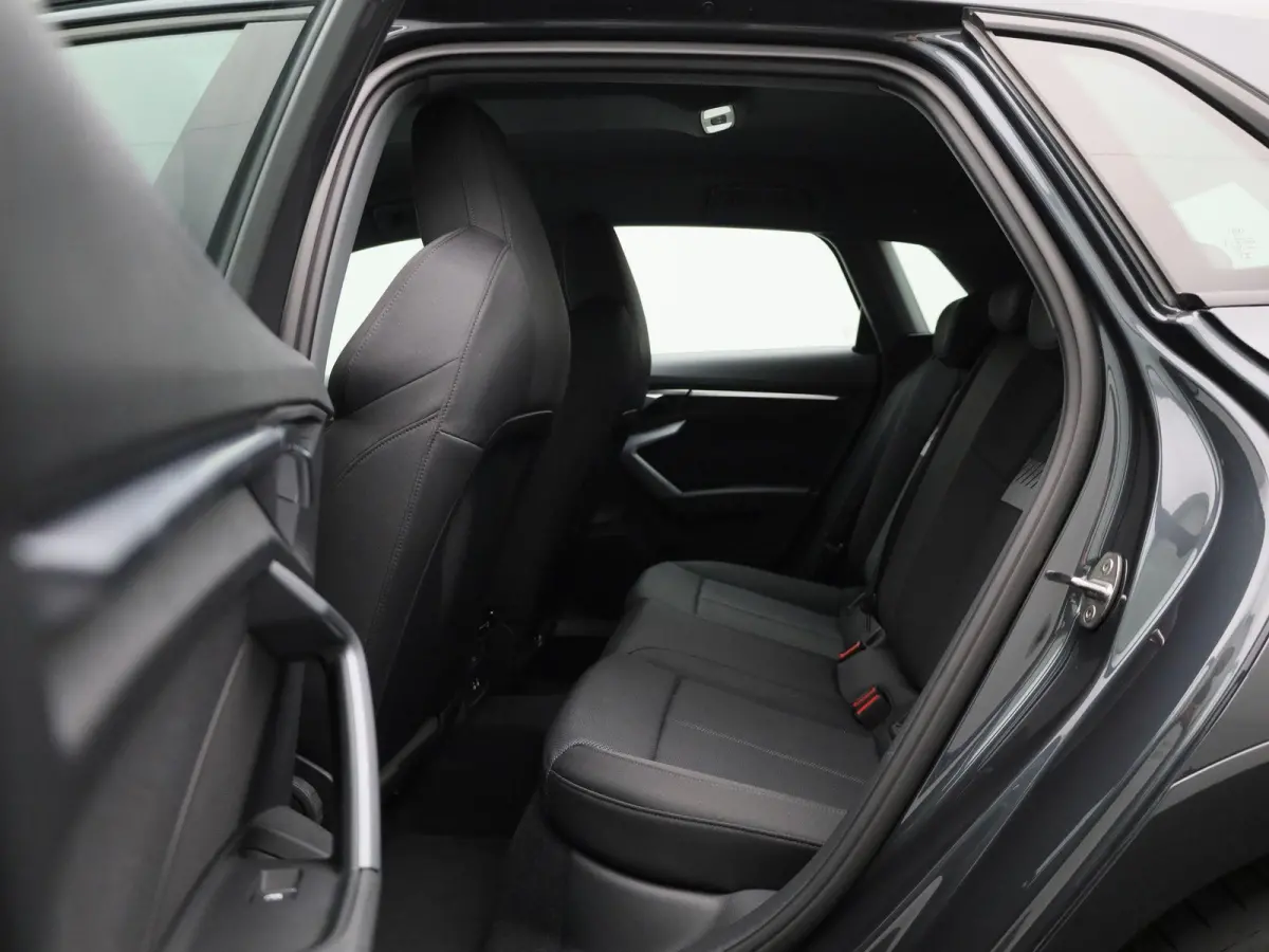 40 TFSI e Advanced edition | Adaptive cruise control | Dodehoekdetectie | Stoelverwarming | Achteruitrijcamera | Climate control | Trekhaak | Navigatie | Ledkoplampen | Audi sound system