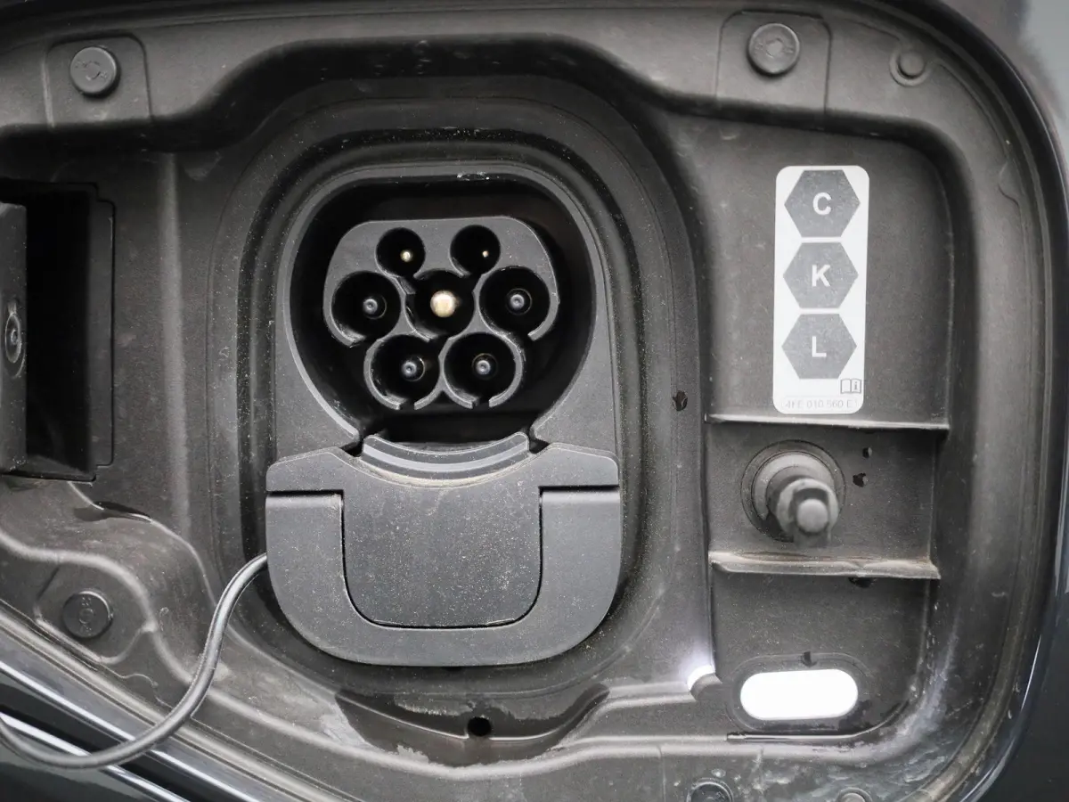 40 TFSI e Advanced edition | Adaptive cruise control | Dodehoekdetectie | Stoelverwarming | Achteruitrijcamera | Climate control | Trekhaak | Navigatie | Ledkoplampen | Audi sound system