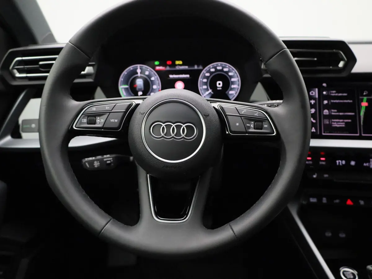 40 TFSI e Advanced edition | Adaptive cruise control | Dodehoekdetectie | Stoelverwarming | Achteruitrijcamera | Climate control | Trekhaak | Navigatie | Ledkoplampen | Audi sound system