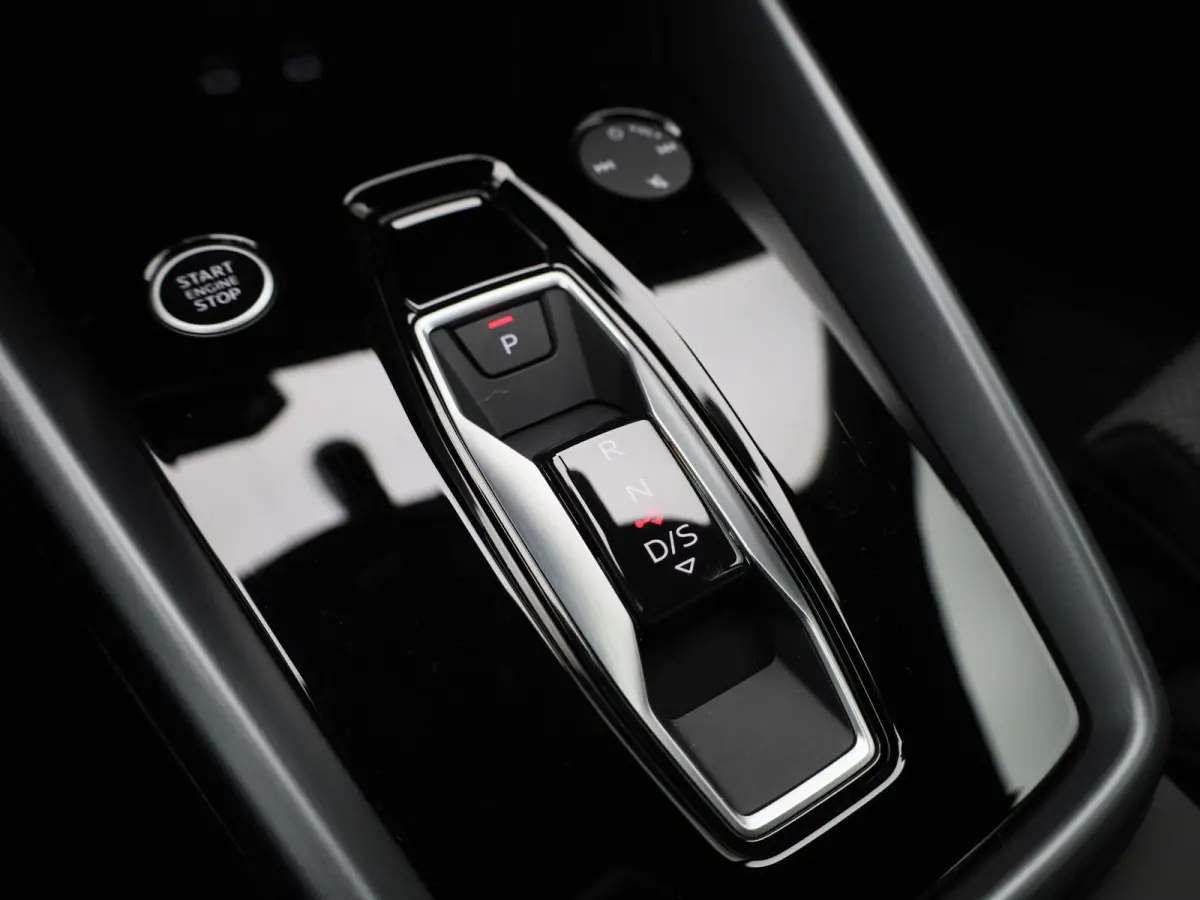 40 TFSI e Advanced edition | Adaptive cruise control | Dodehoekdetectie | Stoelverwarming | Achteruitrijcamera | Climate control | Trekhaak | Navigatie | Ledkoplampen | Audi sound system