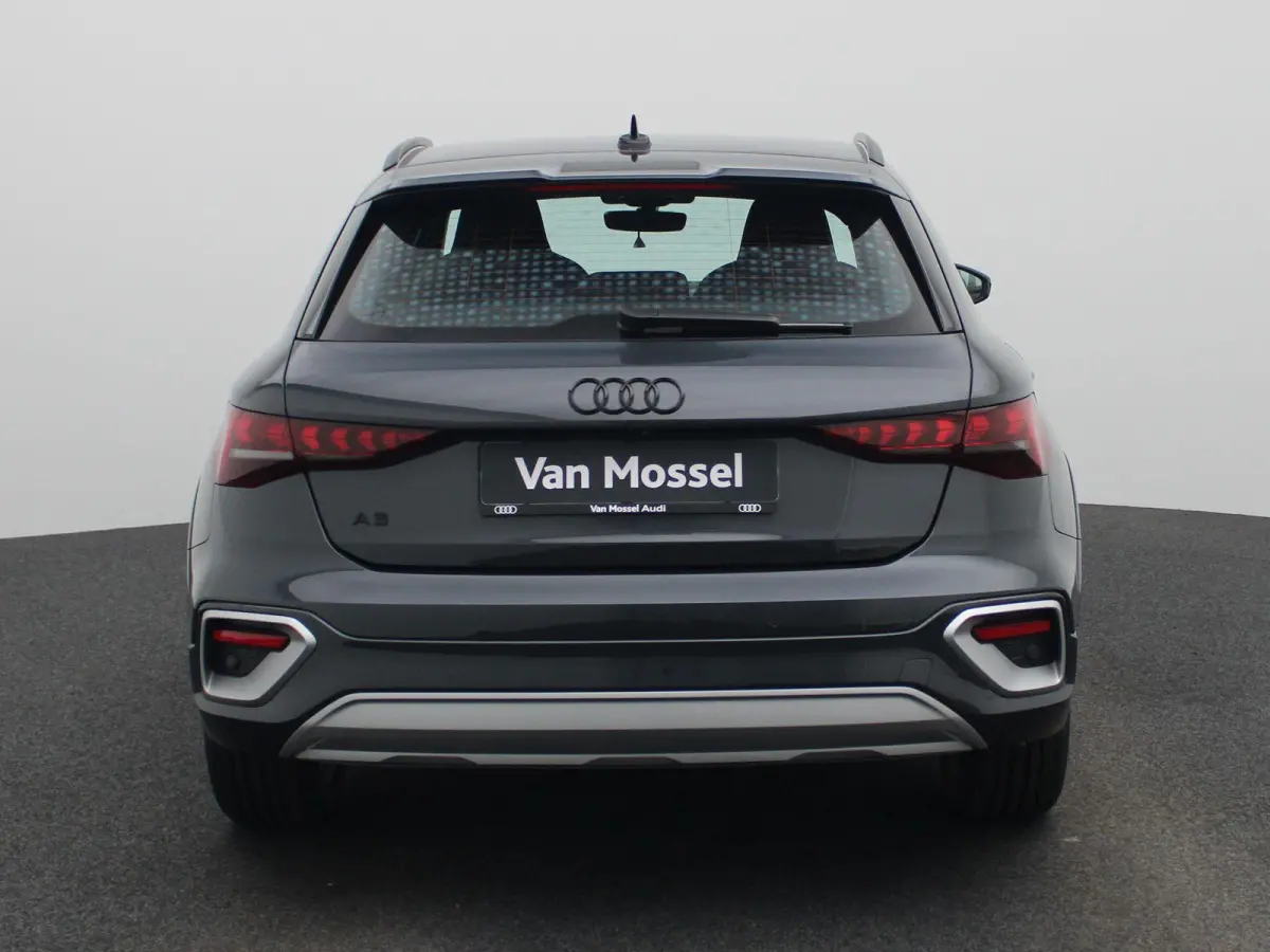 40 TFSI e Advanced edition | Adaptive cruise control | Dodehoekdetectie | Stoelverwarming | Achteruitrijcamera | Climate control | Trekhaak | Navigatie | Ledkoplampen | Audi sound system