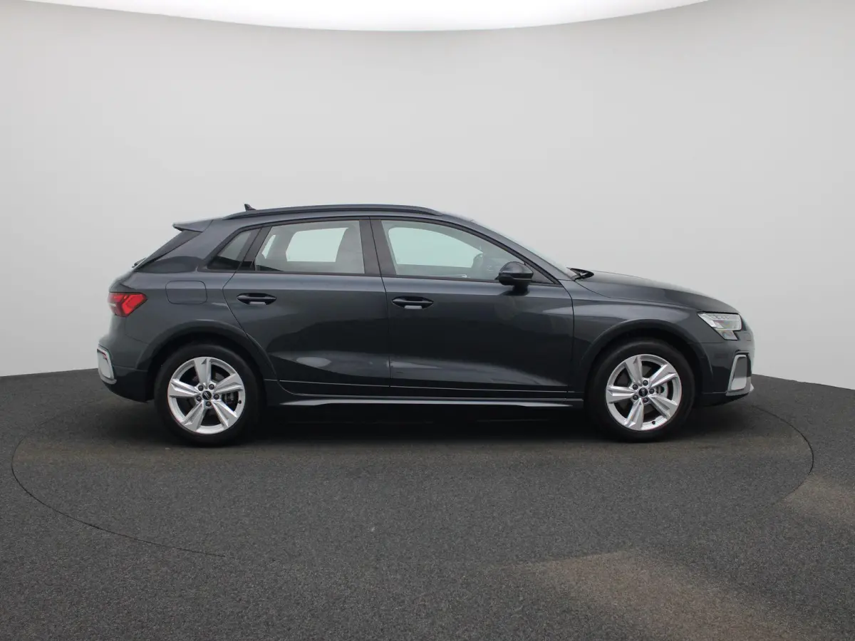 40 TFSI e Advanced edition | Adaptive cruise control | Dodehoekdetectie | Stoelverwarming | Achteruitrijcamera | Climate control | Trekhaak | Navigatie | Ledkoplampen | Audi sound system