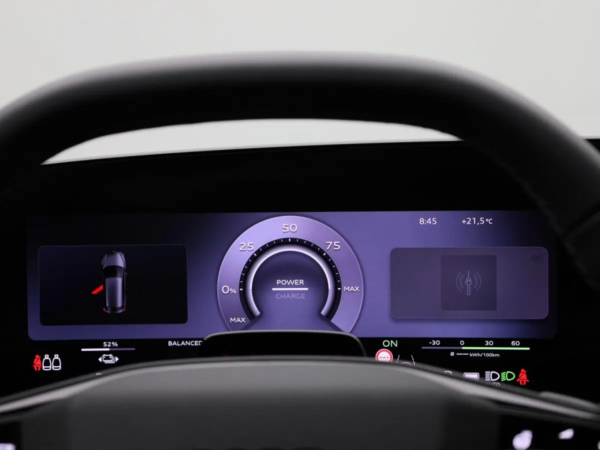 edition performance 100 kWh | Adaptive cruise control | Bang & Olufsen sound system | Luchtvering | 360 graden camera | Verwarmbaar stuurwiel | Head-up display | Stoelverwarming voor & achte