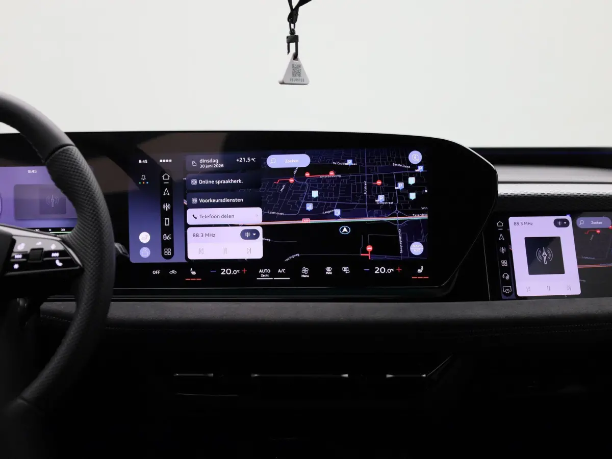 edition performance 100 kWh | Adaptive cruise control | Bang & Olufsen sound system | Luchtvering | 360 graden camera | Verwarmbaar stuurwiel | Head-up display | Stoelverwarming voor & achte